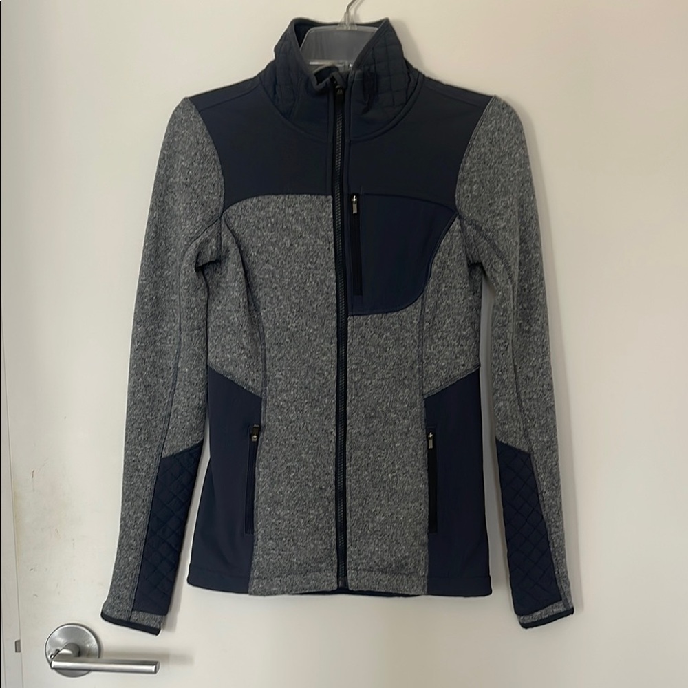 Athleta Gray and Black Ski Jacket with Modern Design